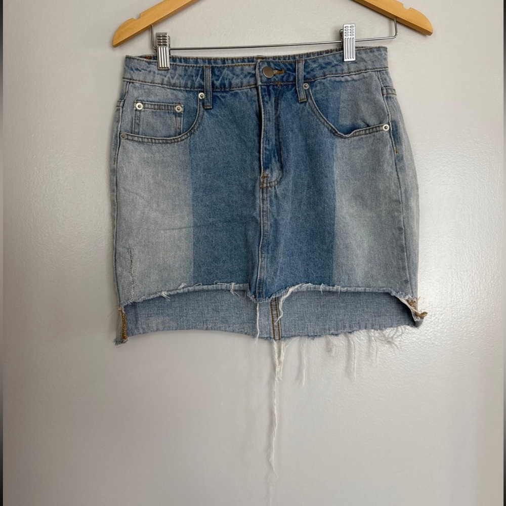 MOVING SALE - Fashion Nova Two-Toned Denim Mini Skirt - Picture 5 of 13